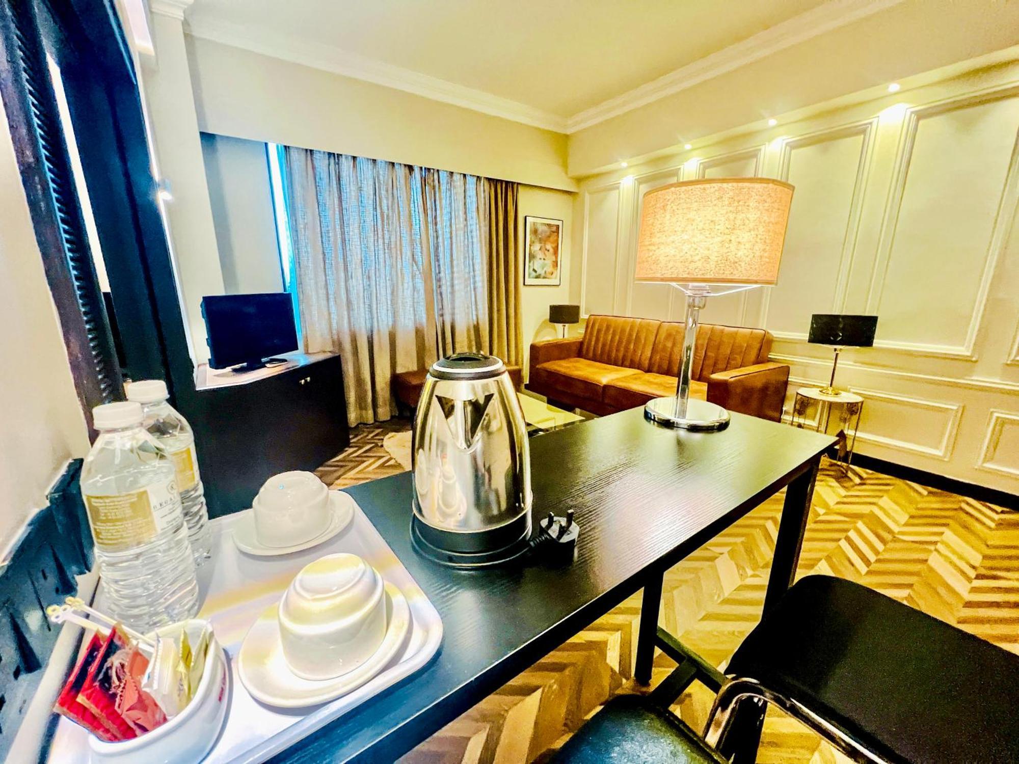 Regalpark Hotel Kuala Lumpur Esterno foto