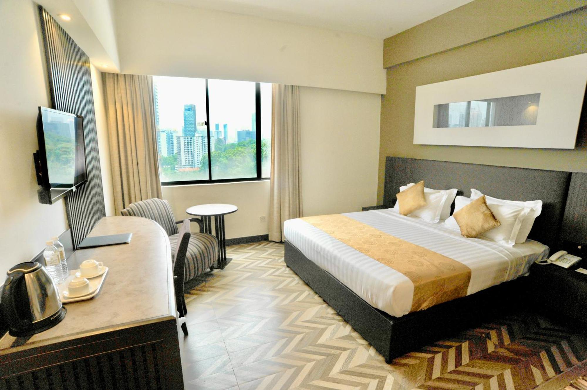 Regalpark Hotel Kuala Lumpur Esterno foto