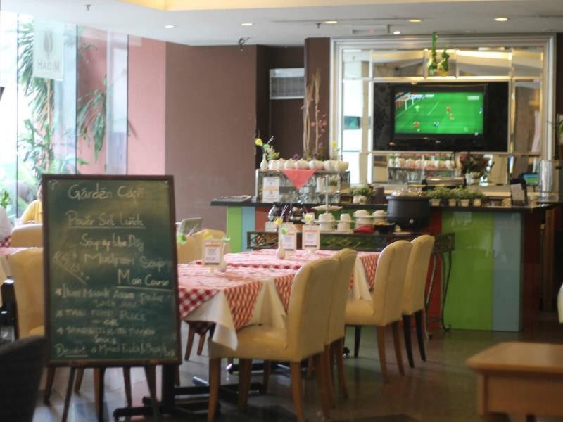 Regalpark Hotel Kuala Lumpur Esterno foto